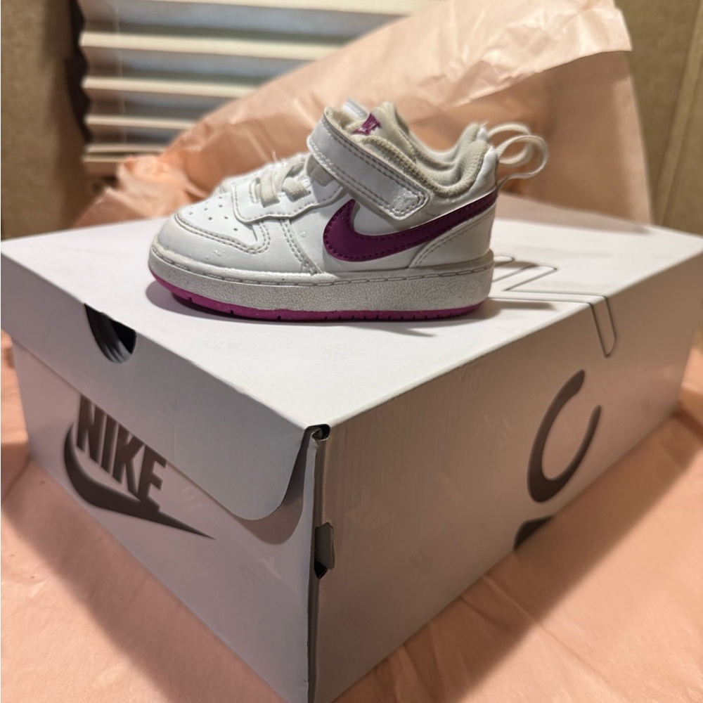 Nike Kids White and Pink Sneakers